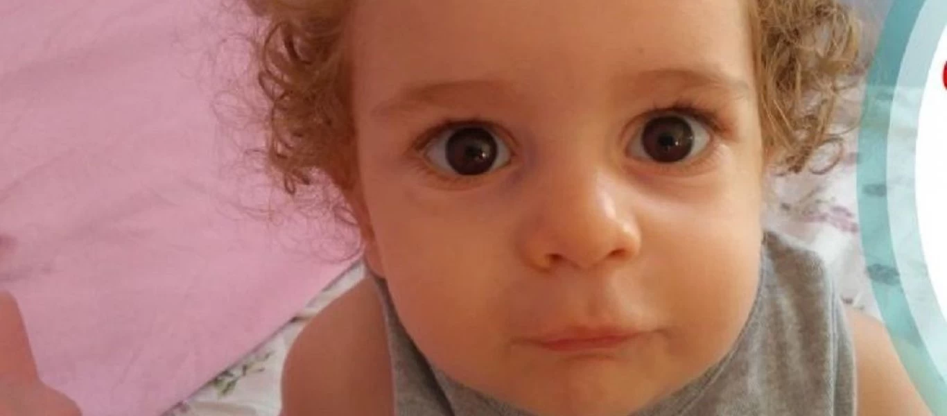 Χριστουγεννιάτικη ελπίδα για τον μικρό Παναγιώτη - Ραφαήλ: Εμφανίστηκαν αισιόδοξοι οι γιατροί (βίντεο)